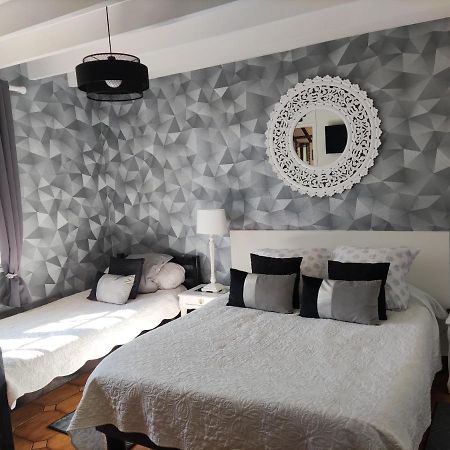 Bed and Breakfast Fleur De Soleil Saint-Jouin-Bruneval Exterior foto